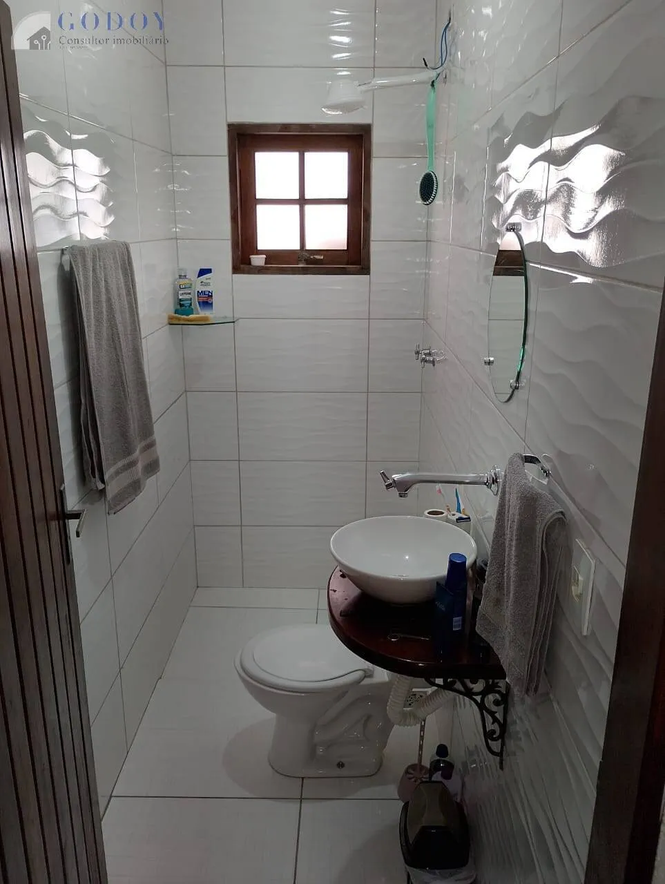 Imagem Vende-se Casa em Lote de 250m² - Ótima Localização no Pasin.