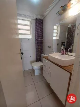 Imagem JK próximo ao Clinicas com pátio.