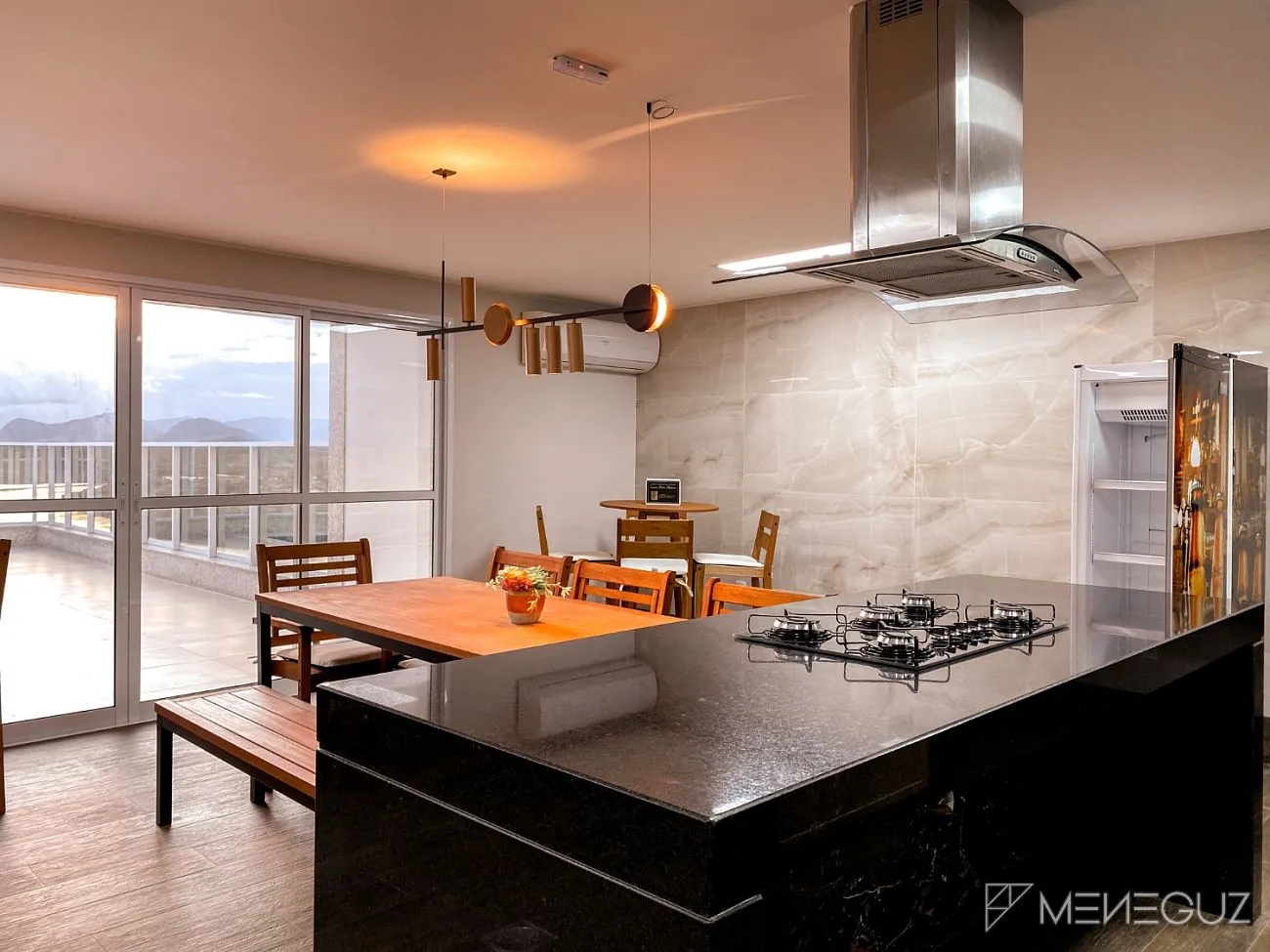 Imagem Apartamento venda - Guarapari Centro composto por 2 quartos, sendo uma suíte, finamente mobiliado e decorado com área de lazer completa na cobertura
