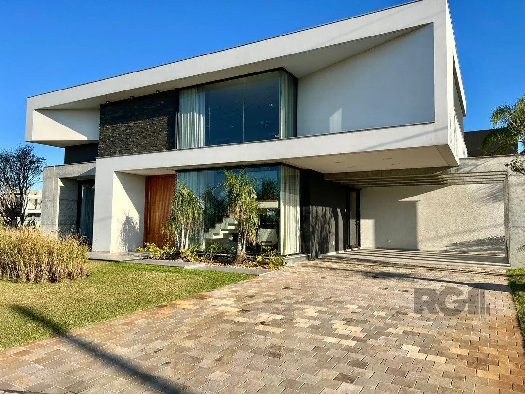 Casa de Condomínio em Atlântida Sul