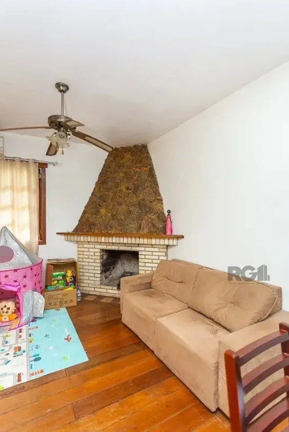 Imagem Casa 160m², 3 dormitórios, 4 vagas no bairro Cristo Redentor