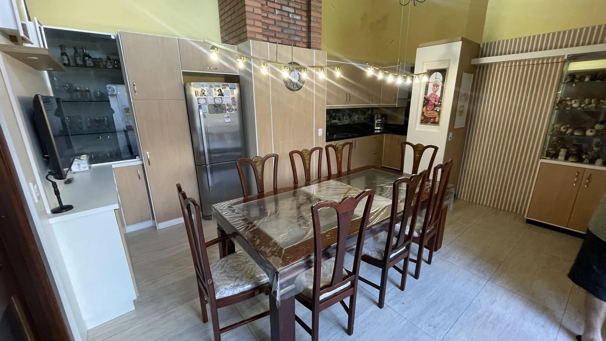 Imagem Casa térrea com 2 suítes com amplo pátio,