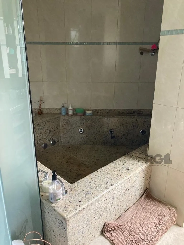 Imagem Apartamento para Venda - 52.24m², 1 dormitório, 1 vaga - Três Figueiras