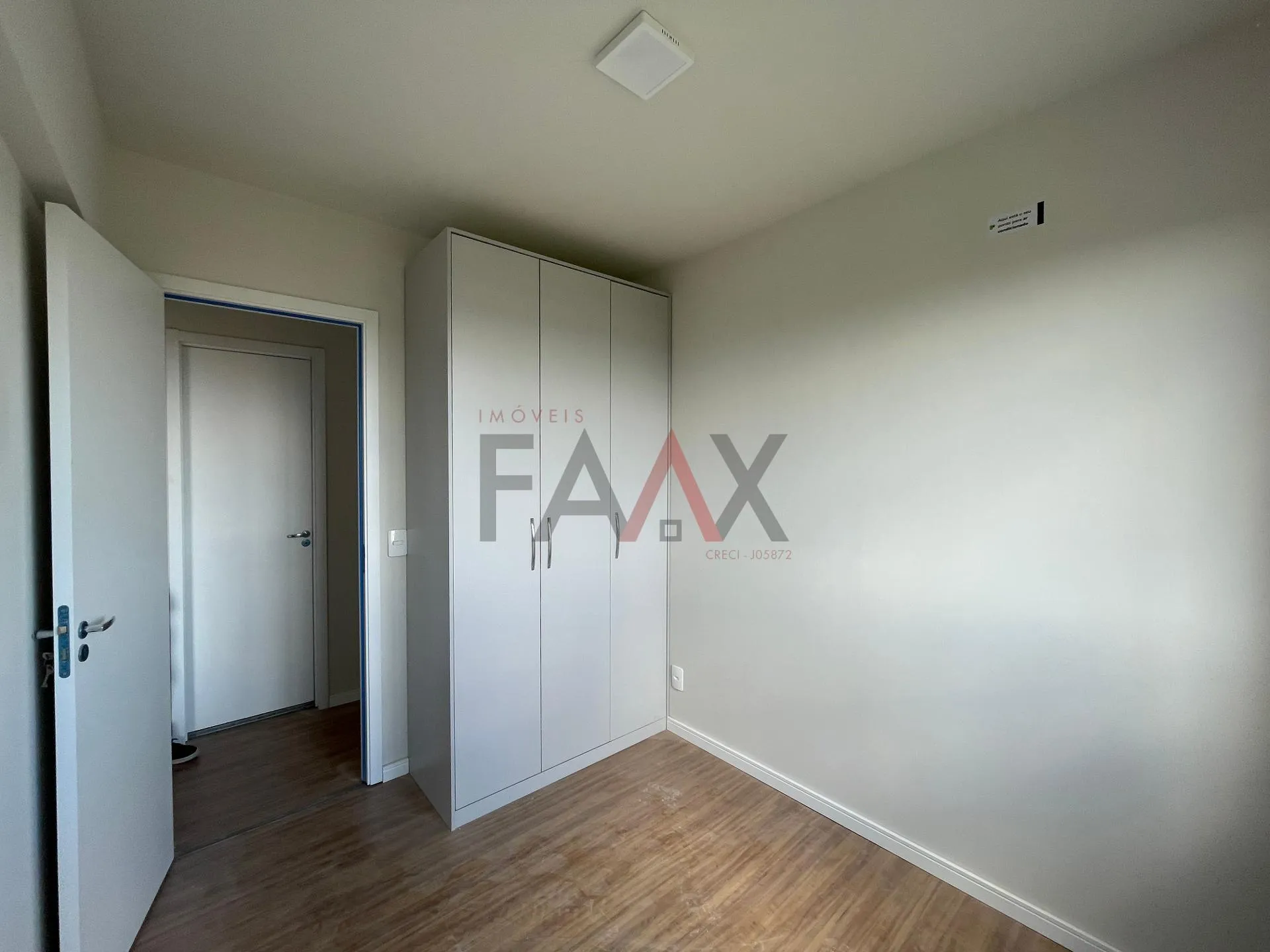 Imagem Apartamento Semi Mobiliado no Vista Batel com 3 Quartos e Varanda com Churrasqueira