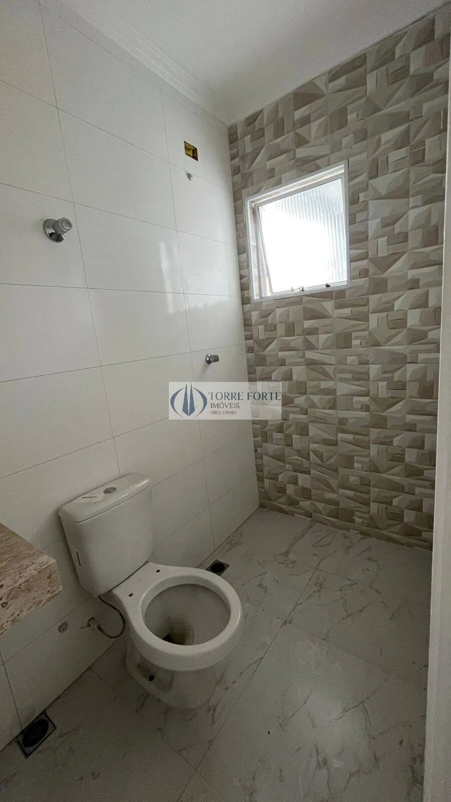 Imagem Casa sobrado novo, com 120m² em rua tranquila na Vila Canero