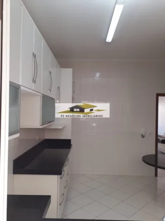 Imagem Sobrado Triplex em Condomínio na Bosque da Saúde