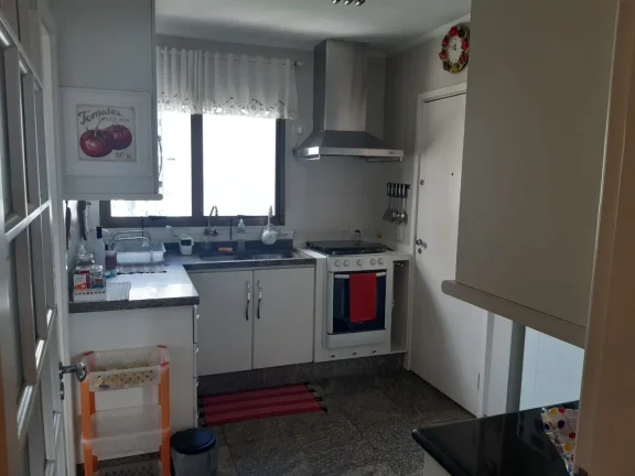 Imagem Apartamento à venda na Vila Andrade, São Paulo-SP: 3 quartos, 1 suíte, 4 banheiros, 2 vagas de garagem, 103m². Confira!