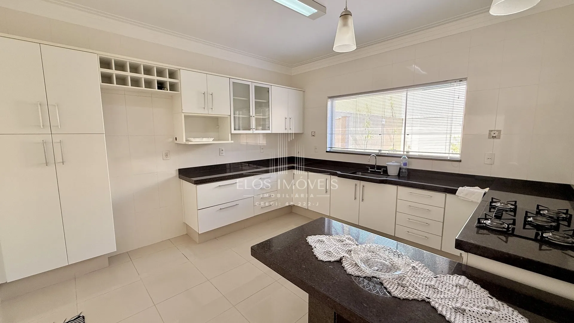 Imagem Sobrado de 3 quartos, 256m² no bairro Jardim Terras de Santa Elisa, em Limeira