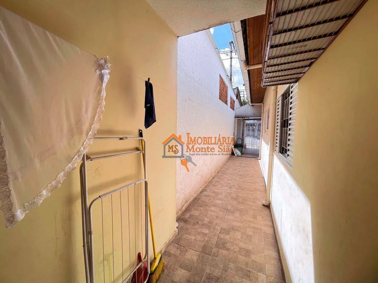 Imagem Casa com 2 dormitórios à venda, 140 m² por R$ 550.000,00 - Jardim Santa Clara - Guarulhos/SP