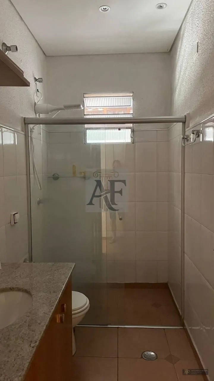 Imagem Casa à venda em Vila Granada, São Paulo