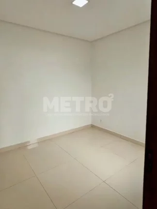 Imagem Casa à venda no Bairro Estela Márcia com 3 quartos, PETROLINA - PE