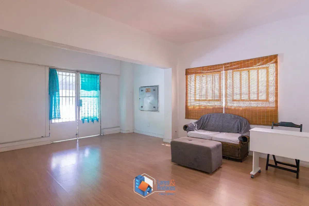 Imagem Casa comercial para venda em Pacaembu, 320m²