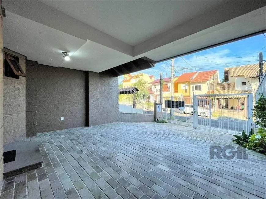 Imagem Excelente casa de 121m² com 3 dormitórios e 2 vagas.