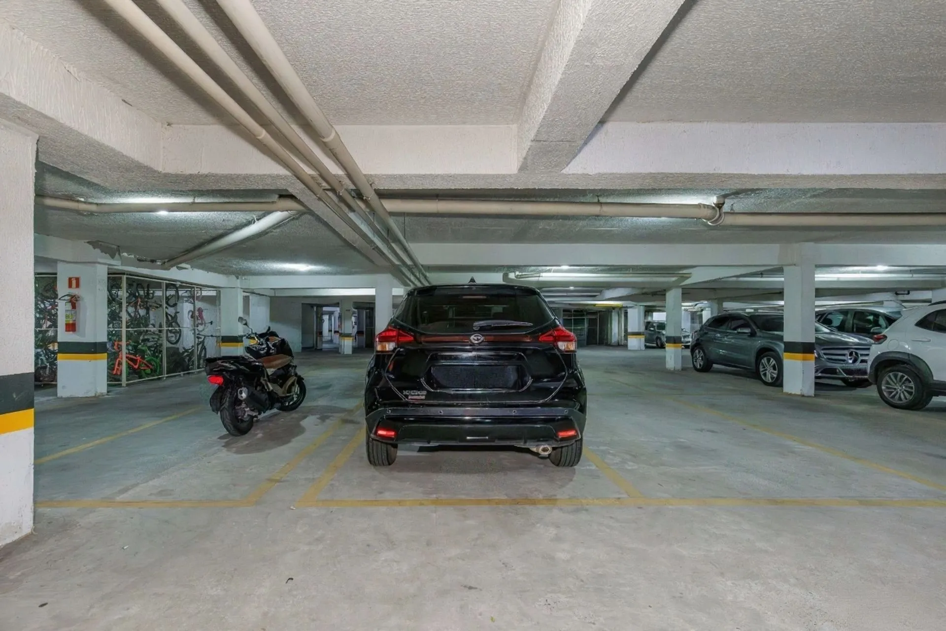 Imagem Vende-se apartamento com 2 quartos (1 suíte), 68m² e 1 vaga - Vila Ipiranga
