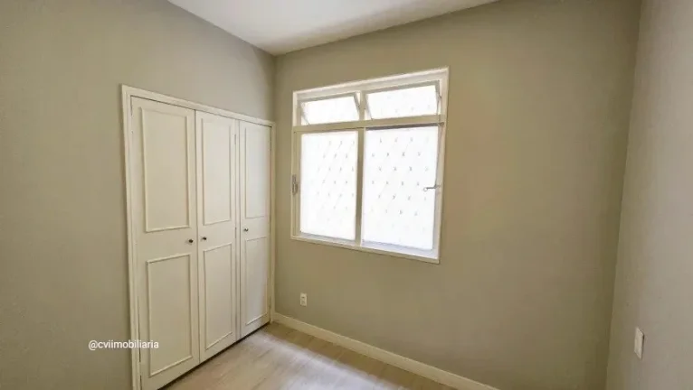 Imagem Apartamento totalmente reformado com grande área privativa.
? Área total de 220m², sendo 153m² i...
