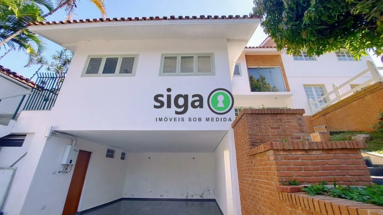 Imagem Casa Reformada à Venda ? 300m², Terreno Amplo, Acabamento de Alto Padrão e Localização Privilegiada
