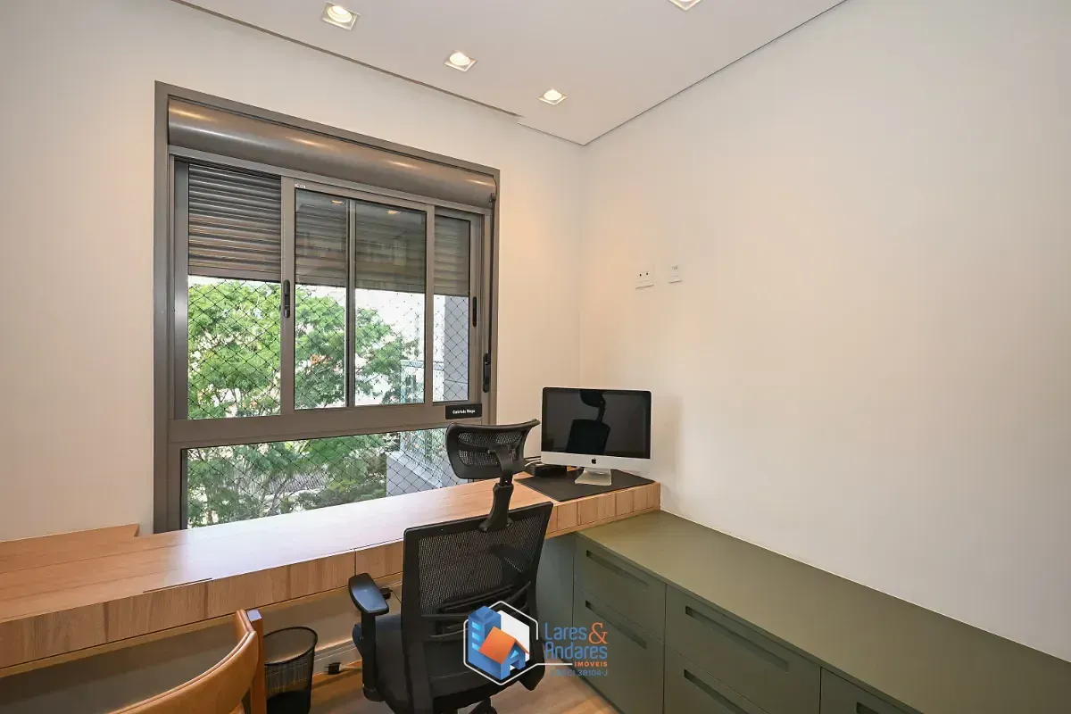 Imagem Apartamento para venda em Campo Belo com 4 quartos, sendo 3 suítes, 186m²