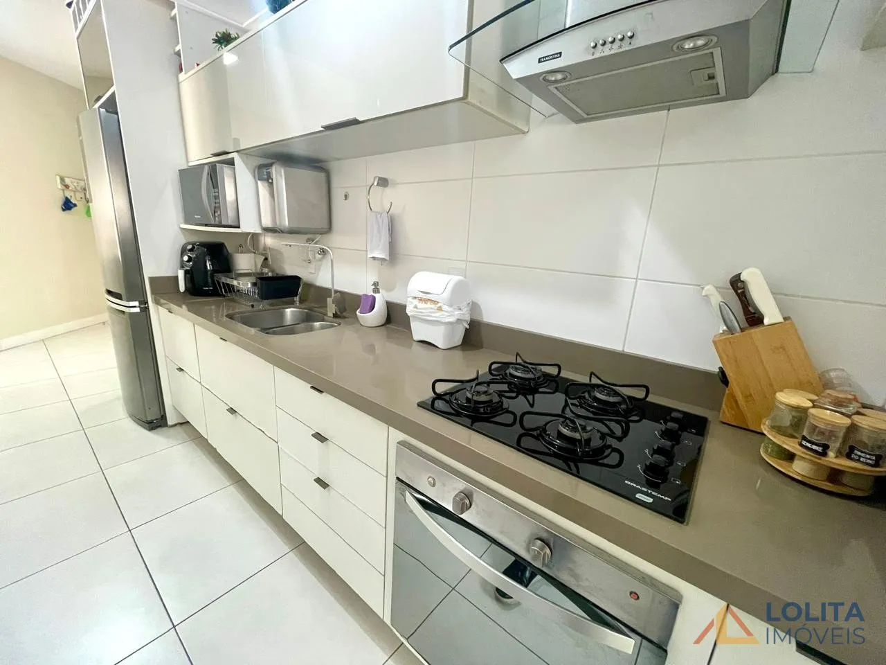 Imagem APARTAMENTO DE 3 QUARTOS E 2 VAGAS DE GARAGENS À VENDA NO ITACORUBI, FLORIANÓPOLIS/SC.