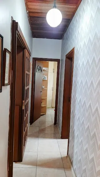 Imagem Linda Casa de Esquina com 230 M². Área de Lazer Completa.