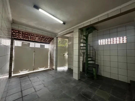 Imagem Sobrado com 4 dormitórios à venda, 250 m² por R$ 580.000,00 - Cidade Boa Vista - Suzano/SP