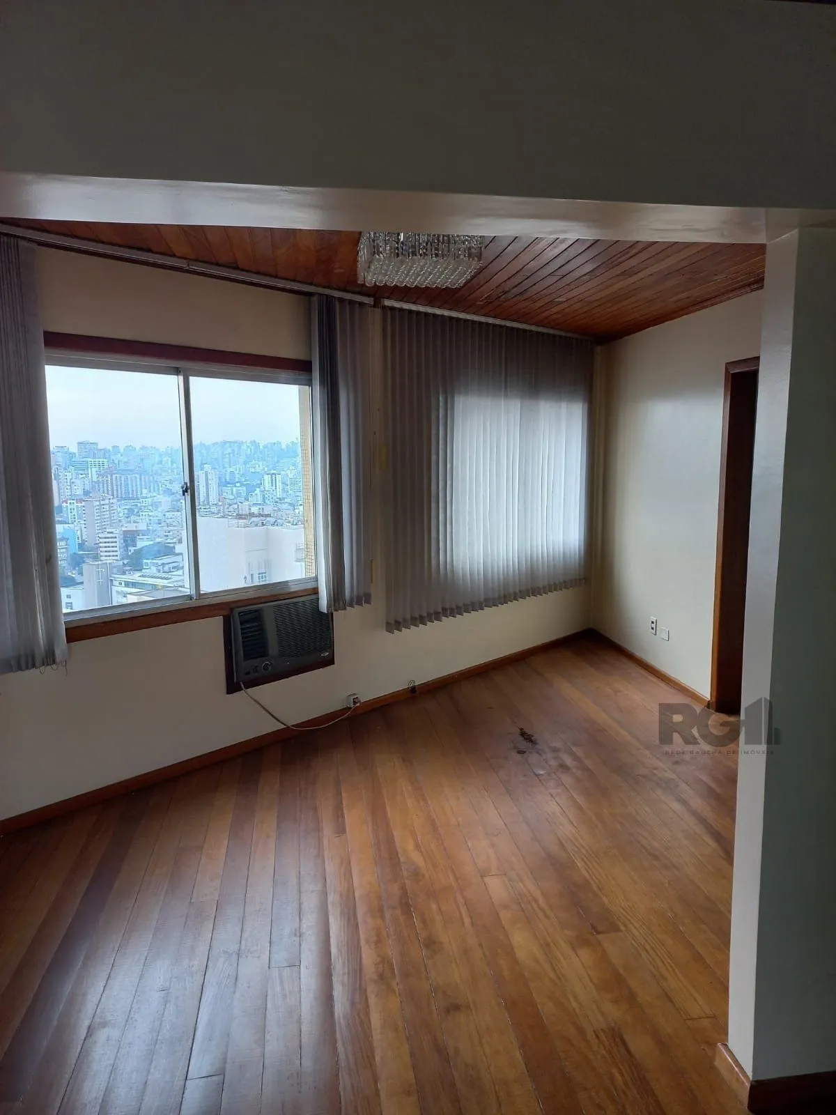 Imagem Apartamento de 2 dormitórios no centro venda