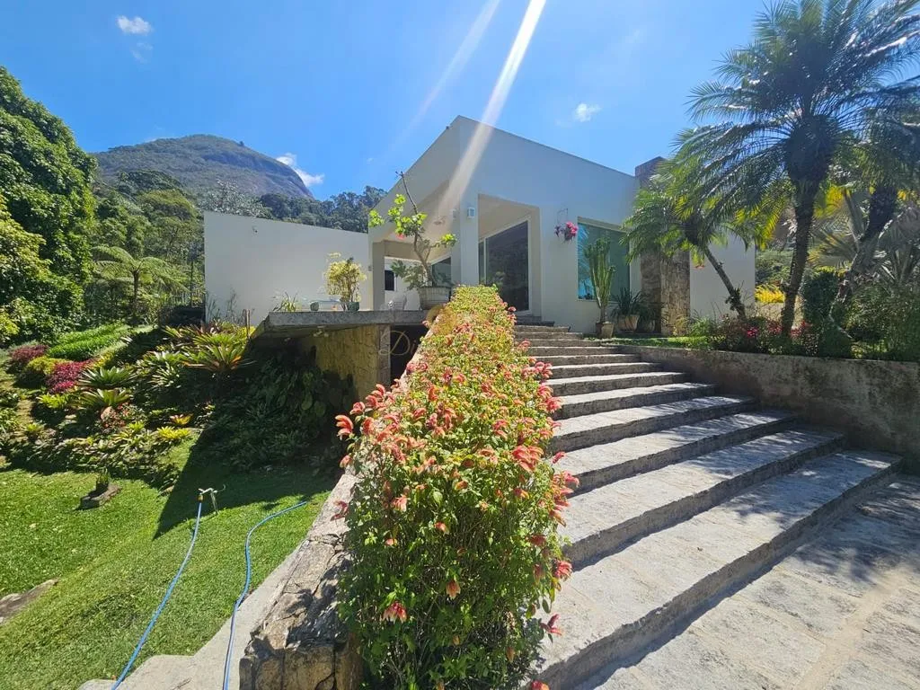 Imagem Casa para Venda em Teresópolis / RJ no bairro Parque do Ingá