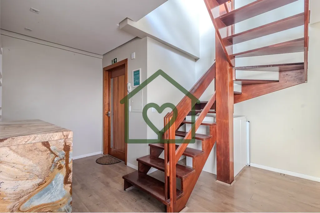Imagem Oportunidade imperdível para empreender ou investir no valorizado bairro Três Figueiras em Porto A...