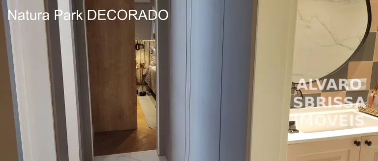 Imagem Apartamento com 3 dormitórios sendo uma suíte em condomínio park, cercado de vegetação, lagos, peixes, locais agradáveis para relaxar e área de lazer