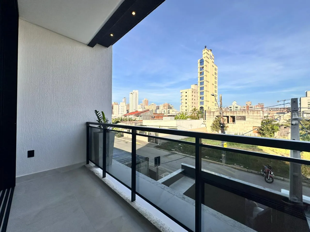 Imagem Casa à venda com 105m2 por R$ 1.000.000,00