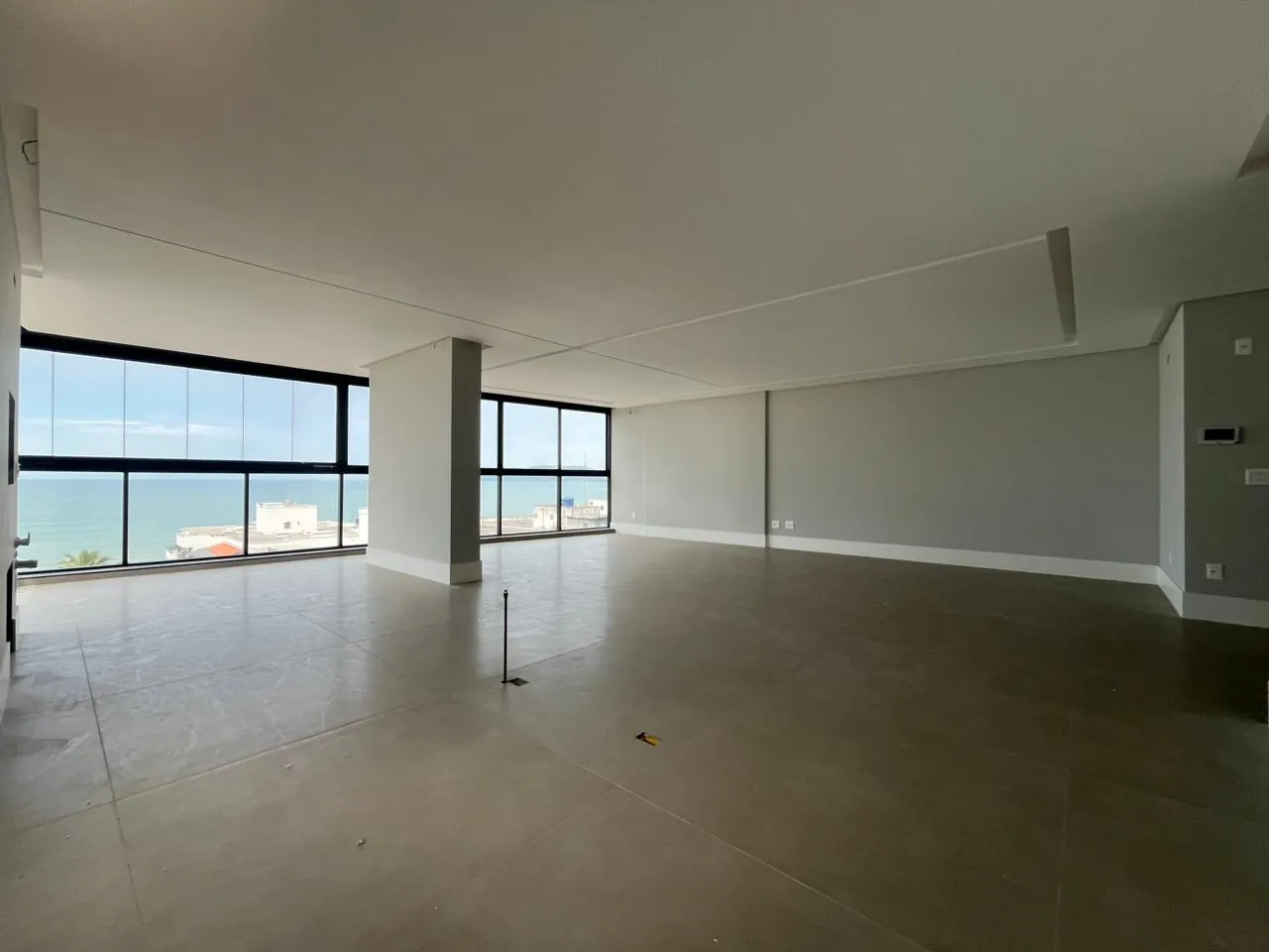 Imagem Apartamento com vista para o mar à venda com 200m2 por R$ 4.700.000,00