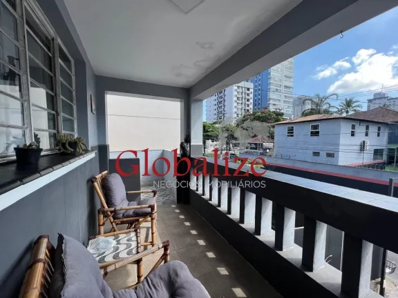Foto do imóvel Casa 2 Dormitório, 1 Banheiro, 1 sala, Área de serviço, Varanda Gourmet, Santos R$950.000,00 na Ponta da Praia - Santos