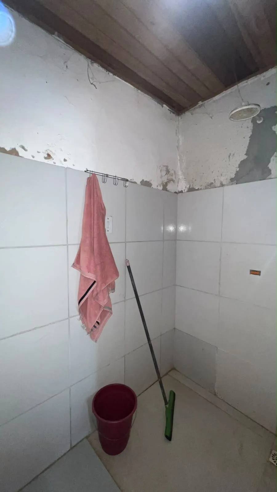 Imagem Casa 3 Quartos e sala comercial anexo no Tancredo Neves