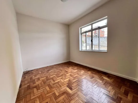 Imagem LOCAÇÃO: Apartamento 3 Quartos no Centro de Barbacena – Reformado e Pronto para Morar