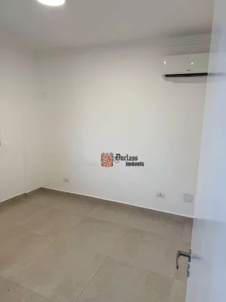 Imagem Apartamento com 2 dormitórios à venda, 60 m² por R$ 330.000 - Enseada - Guarujá/SP