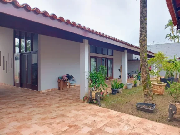 Imagem Casa para Venda em Itanhaém, Cibratel I, 4 dormitórios, 3 suítes, 2 banheiros, 5 vagas
