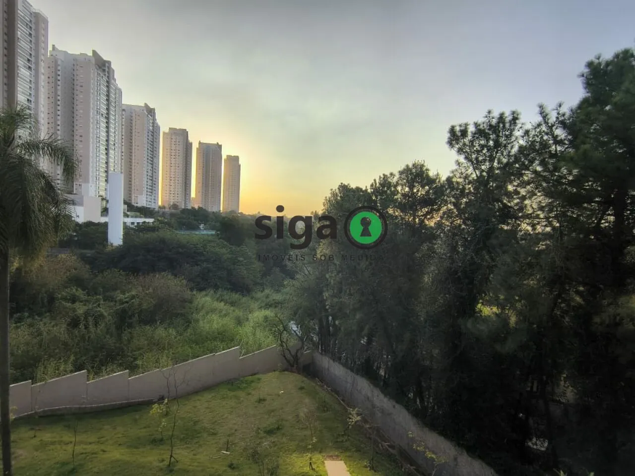 Imagem Apartamento a venda no Morumbi, com 3 quartos e 3 vagas.