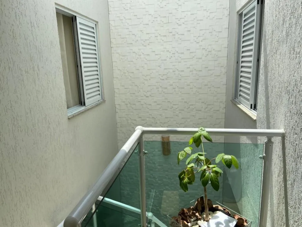 Imagem Sobrado de luxo com 4 quartos, 2 suítes e 4 vagas na Vila Alpina - Santo André-SP: Oportunidade única!