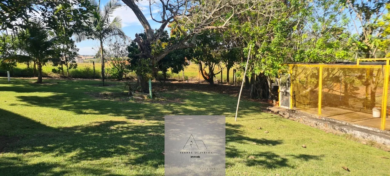 Imagem Chácara à venda em Cesário Lange-SP, 3 quartos, 1 suíte, 3 salas, 4 banheiros, 300m² de área!