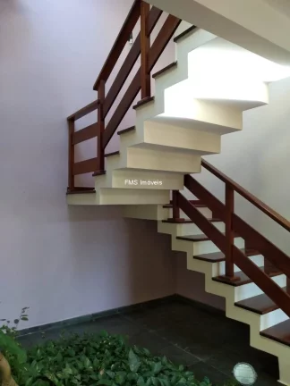 Imagem Imperdível: Casa de Luxo no Jardim da Saúde, São Paulo - 3 quartos, 3 suítes, 3 salas, 4 banheiros, 4 vagas - 510 m²