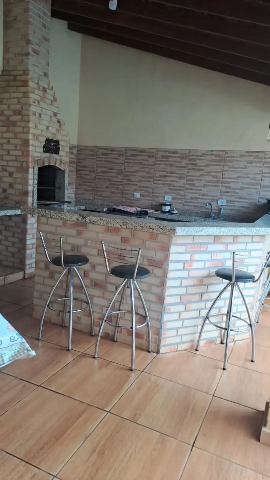 Foto do imóvel: Casa com 2 Quartos à Venda, 160 m² em Pitangueiras - Pitangueiras em Rua José Joaquim Pona, nº 247. Residencial Wallace, Pitangueiras - PR