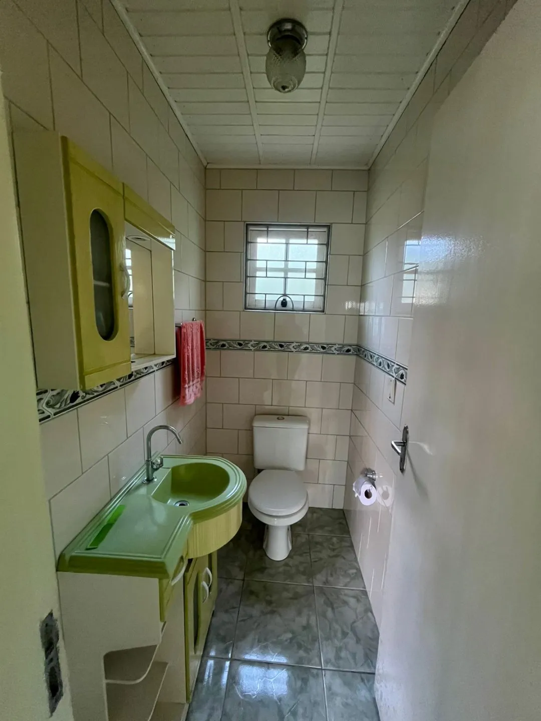 Imagem CASA À VENDA EM VIAMÃO - BAIRRO VIAMÓPOLIS! Excelente oportunidade para quem busca espaço, conforto e uma localização privilegiada!