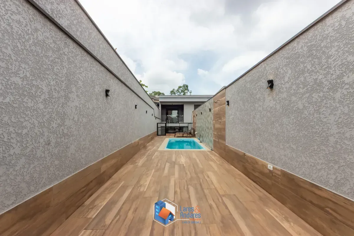 Imagem Casa em condomínio para venda em Vila Pirituba com 4 quartos, sendo 2 suítes, 300m²