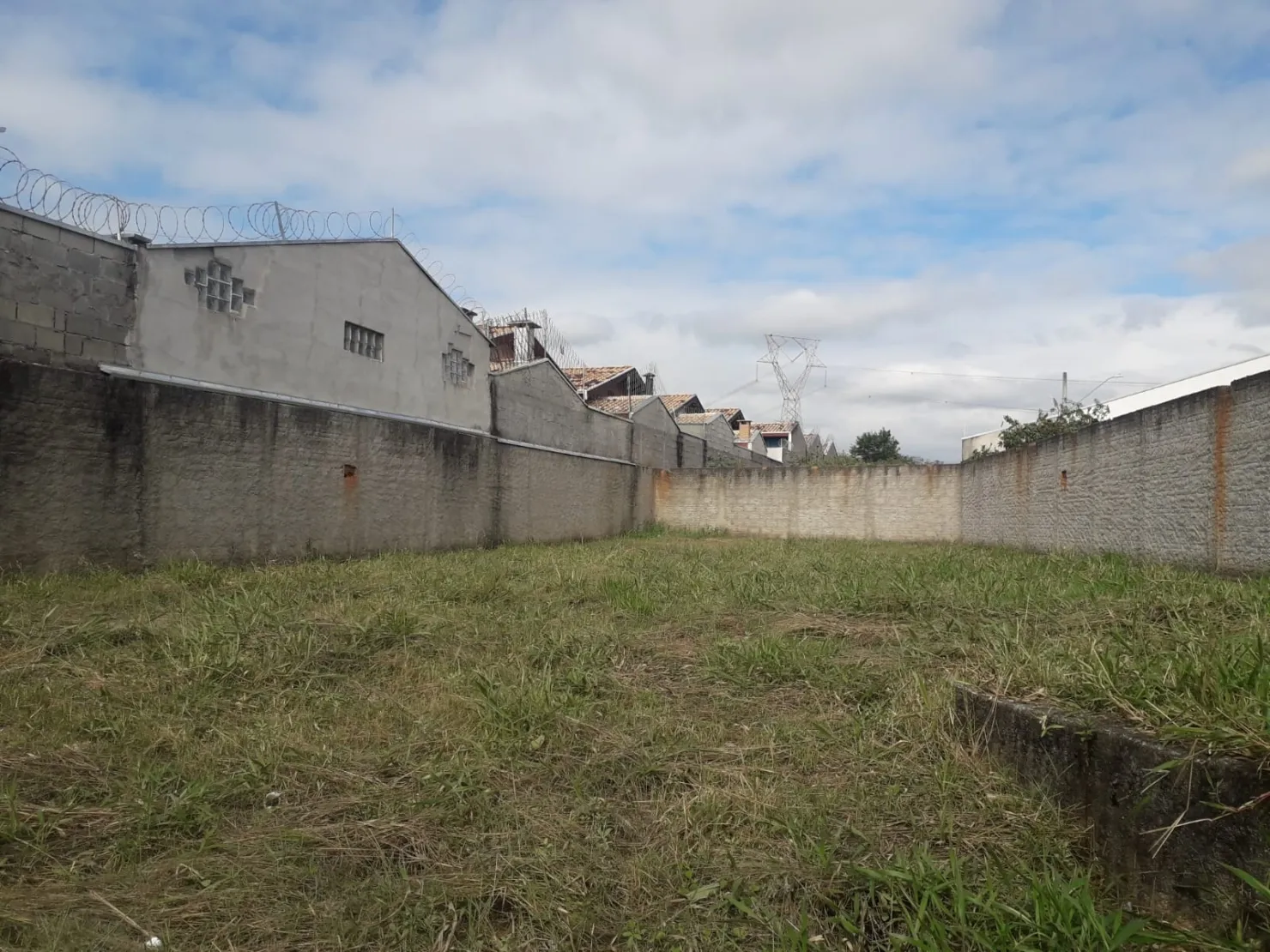 Imagem Terreno à venda 312.31M², Jardim Continental, Taubaté - SP