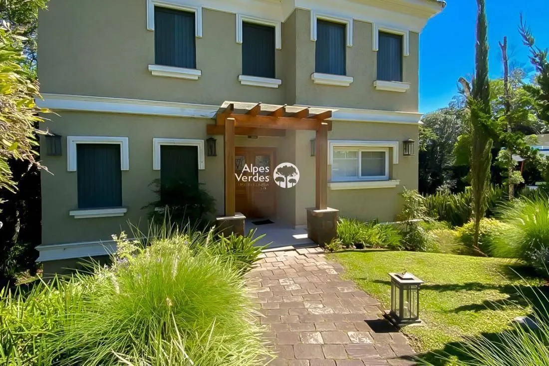 Foto do imóvel Vende-se Casa em Condominio com 3 suites a 5 minutos da Rua Coberta