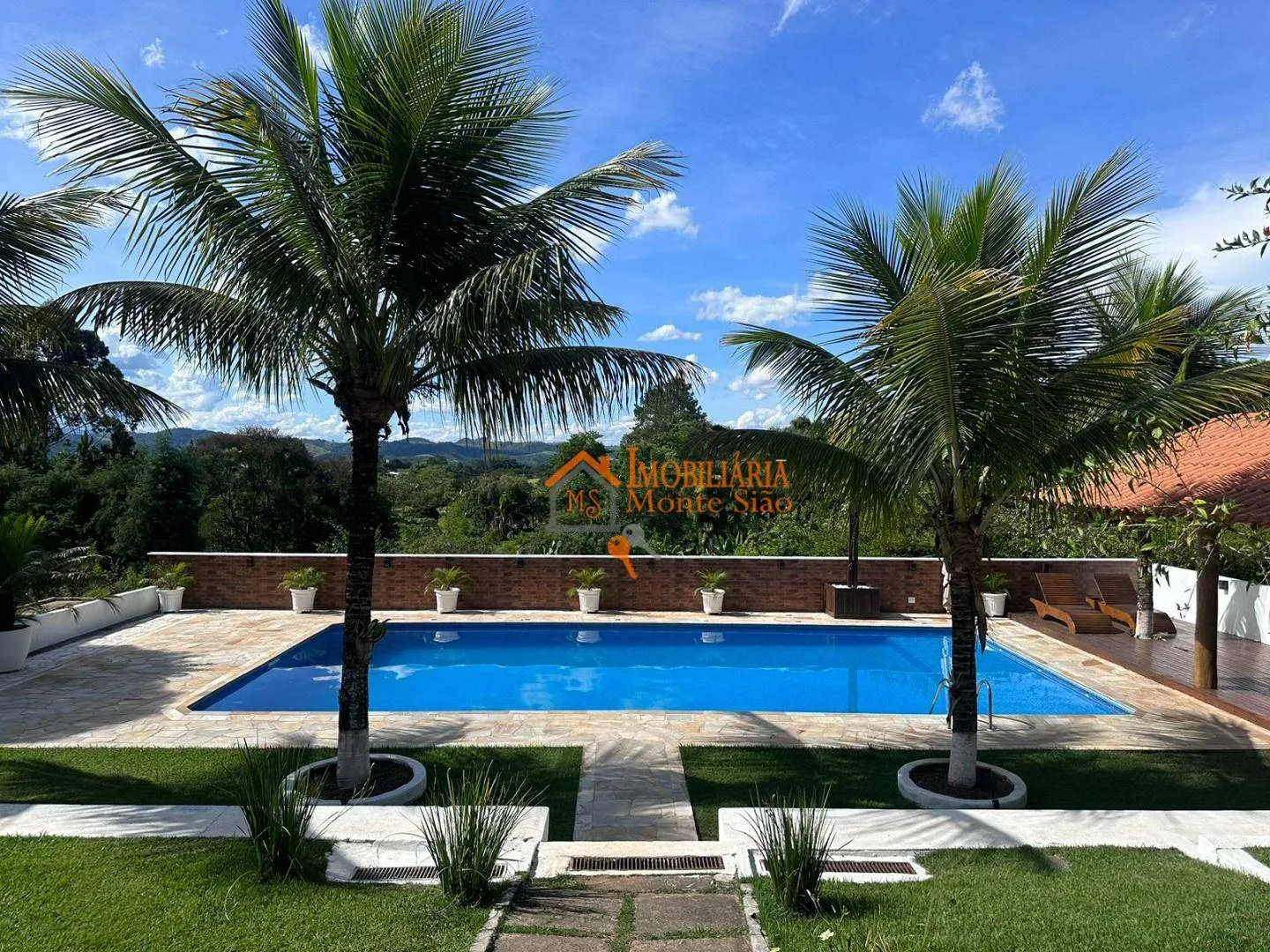 Imagem Sítio com 6 dormitórios à venda, 36000 m² por R$ 2.502.750,00 - Colônia Agrícola Itapeti - Mogi das Cruzes/SP