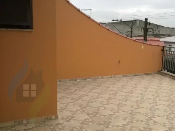 Imagem Sobrado com 3 dormitórios sendo 3 suítes, 5 banheiros, 2 vagas, com 223m² em Santo André