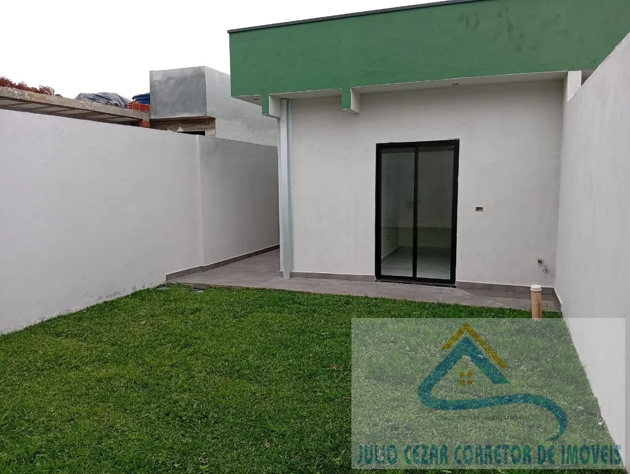 Imagem Casa para Venda em São José dos Pinhais, Barro Preto, 3 dormitórios, 1 suíte, 2 banheiros, 2 vagas