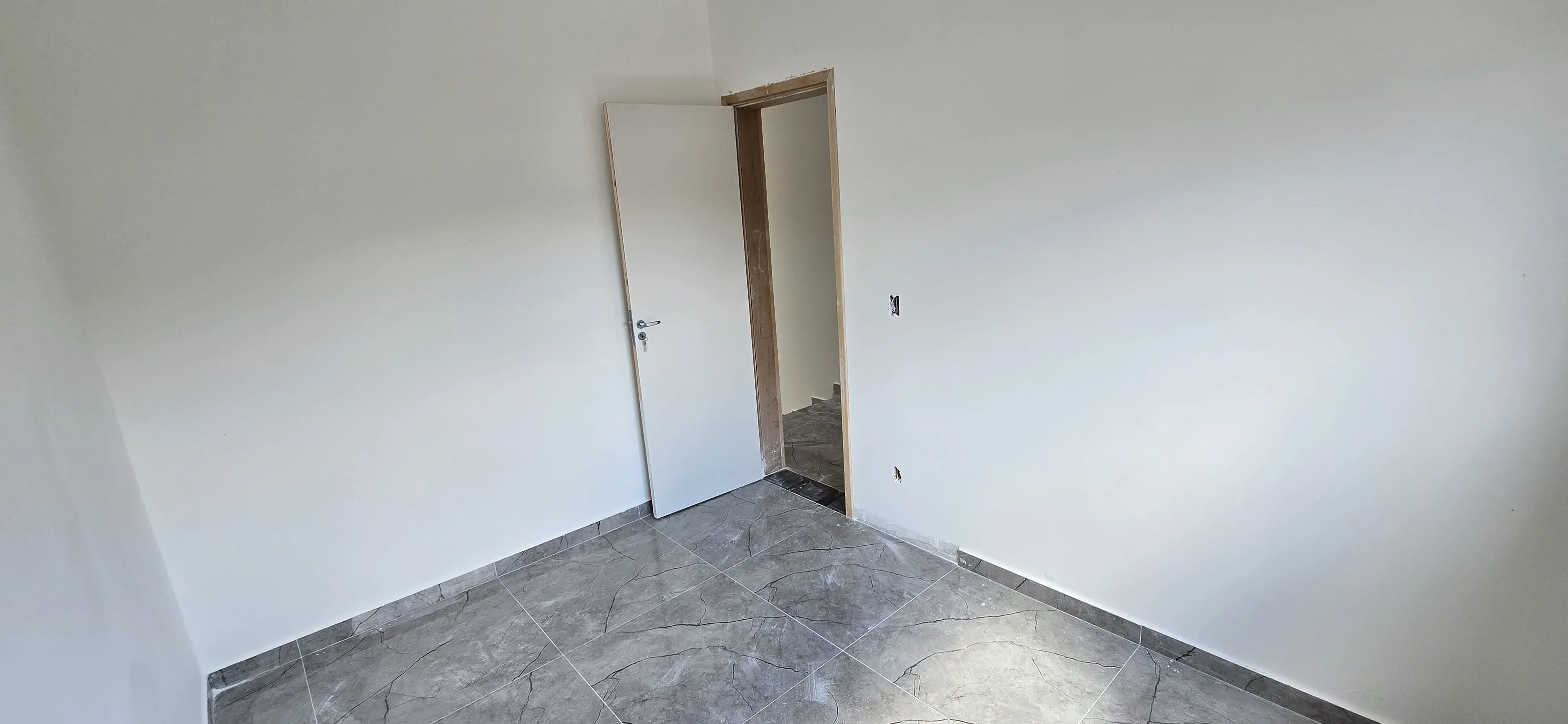 Imagem Sobrado Moderno e Aconchegante em Localização Privilegiada