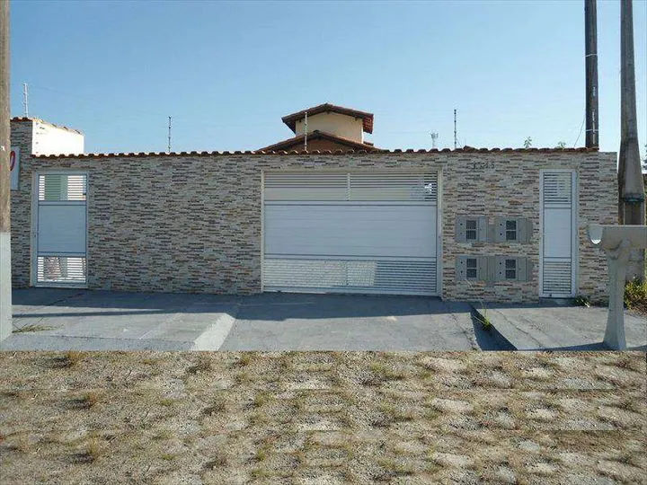 Imagem Casa com 2 Quartos à Venda, 70 m² em Cibratel - Itanhaém