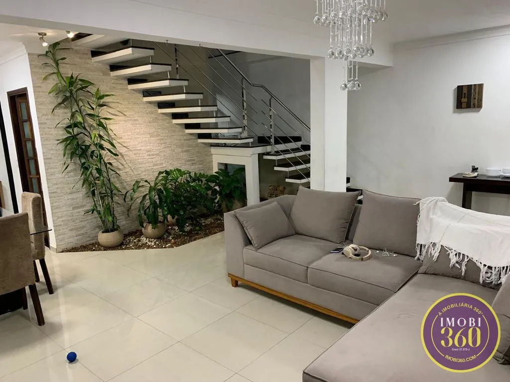 Imagem LINDA CASA COM 3 SUÍTES, 360 m² POR R$ 980.000. ARTUR ALVIM